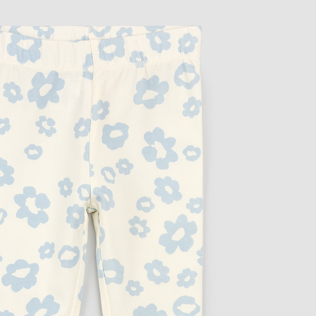 Blue Daisy Print on Off White Leggings